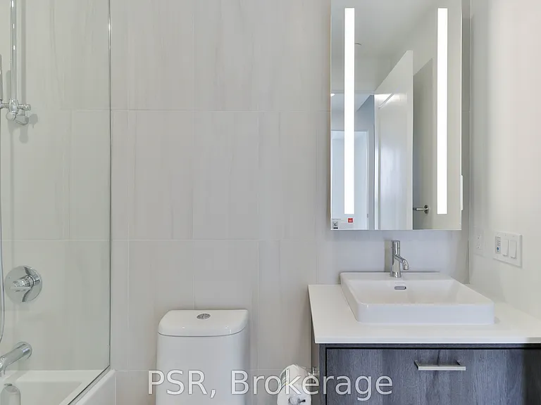 858 Dupont St #733 — Photo 15