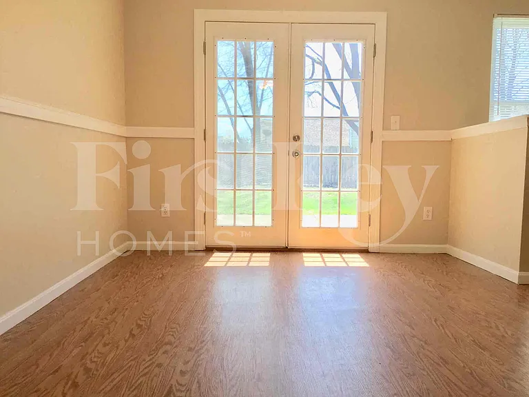 687 Bobolink Ct — Photo 11