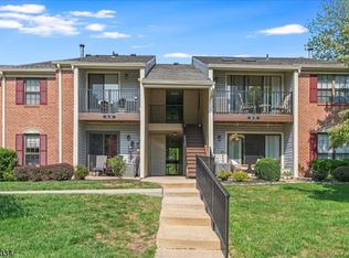 29 Baldwin Ct, Basking Ridge, NJ 07920