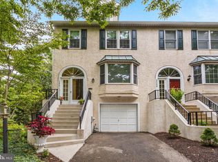 3070 Mitchell Ct, Lafayette Hill, PA 19444