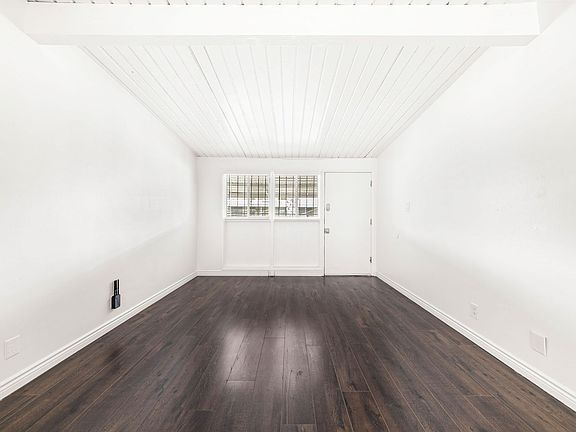 4th image of 4115 Palmwood Dr APT 6
