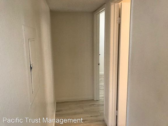 3rd image of 4050 Franklin Ave #205