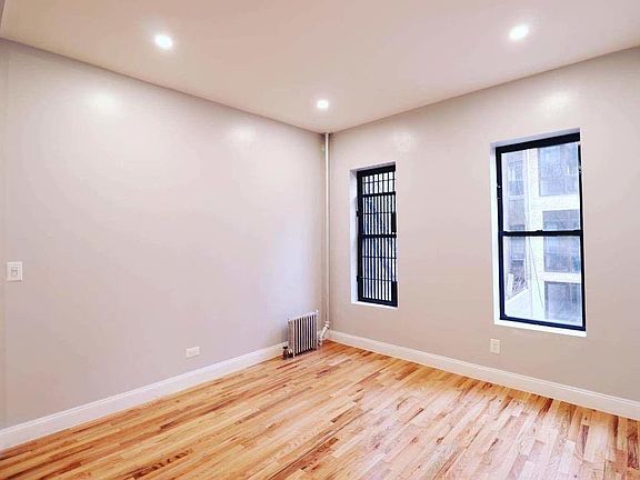 3rd image of 551 W 149th St #B13