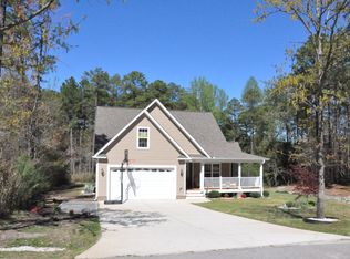 136 Golf Dr, Sanford, NC 27332