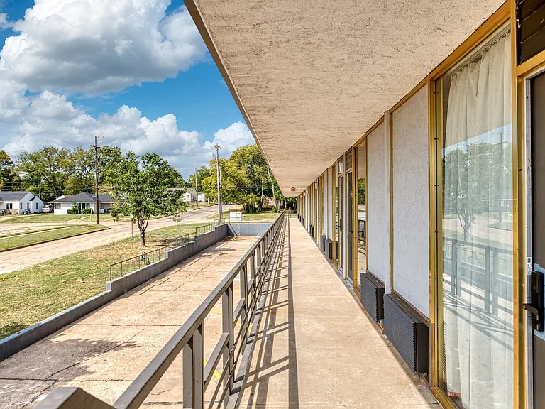 Ponca City Apartments LLC by Avera Living — Photo 10