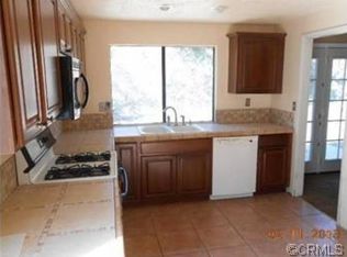 8403 Tamarind Ln, Riverside, CA 92509