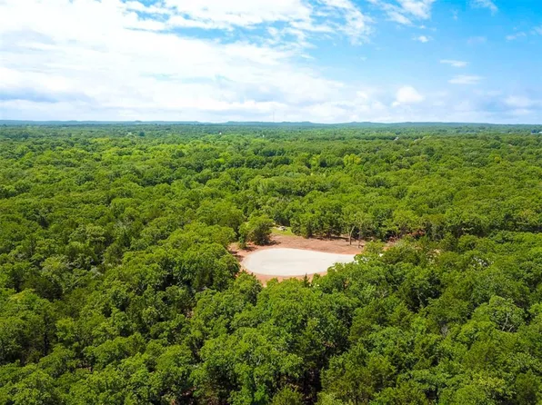 13 Titan Dr, Ardmore, OK 73401