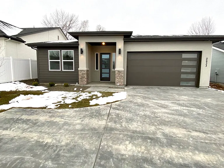 2633 N Bird St — Photo 27