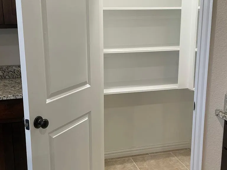 112 Canales Cir — Photo 11