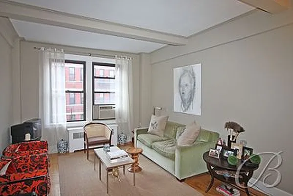 Sold by Bellmarc Realty | media 18