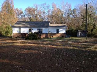 1054 Lebanon Rd, Spring Grove, VA 23881