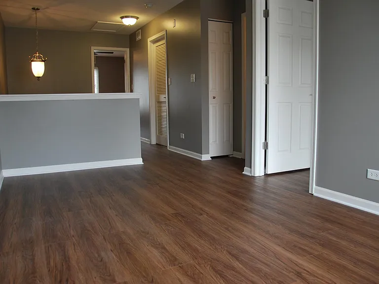 616 Lincoln Station Dr — Photo 11