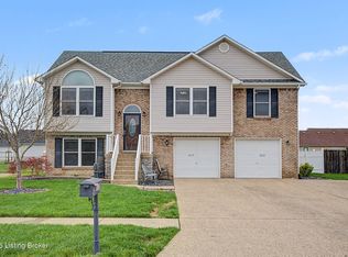 192 White Blossom Dr, Shepherdsville, KY 40165