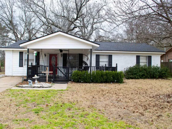 1531 Woodland Hills Dr, Tyler, TX 75701