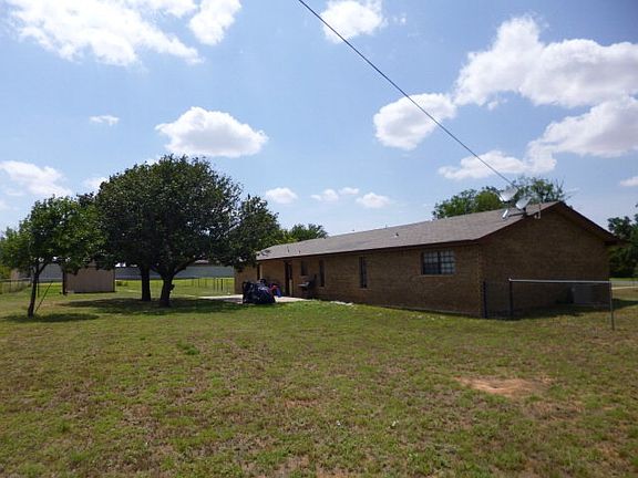 2nd image of 411 Echols Dr