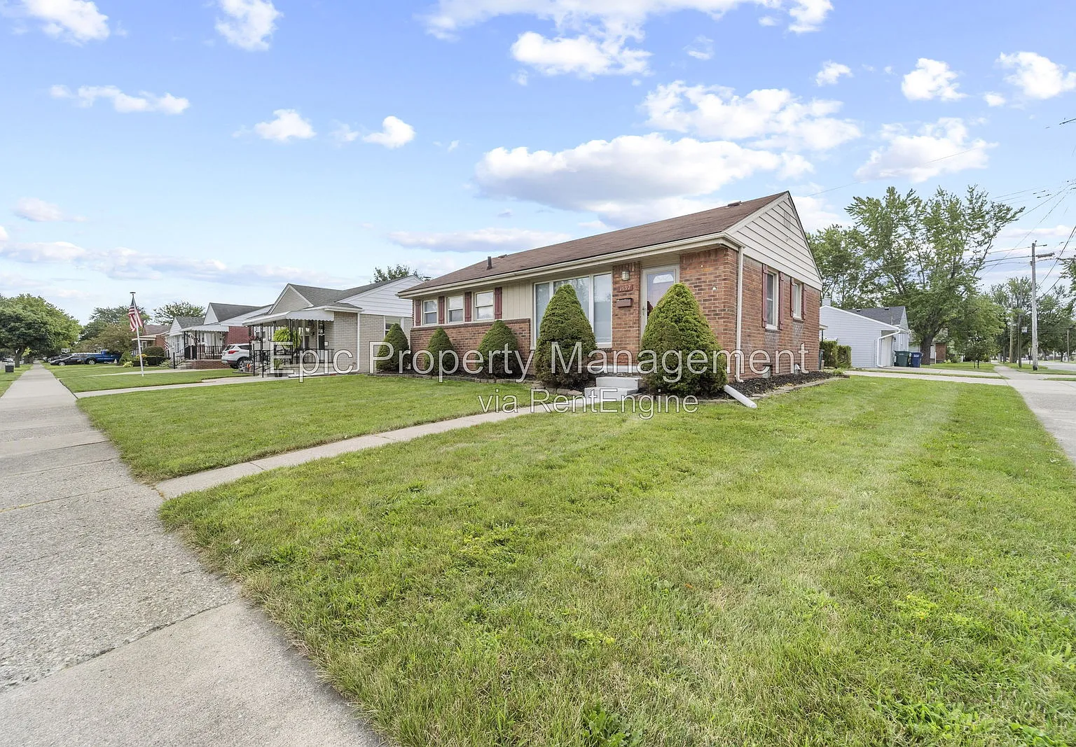 3 bed, 2.0 bath, $1,845 — Photo 2