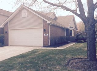 8480 Chicory Ct, Darien, IL