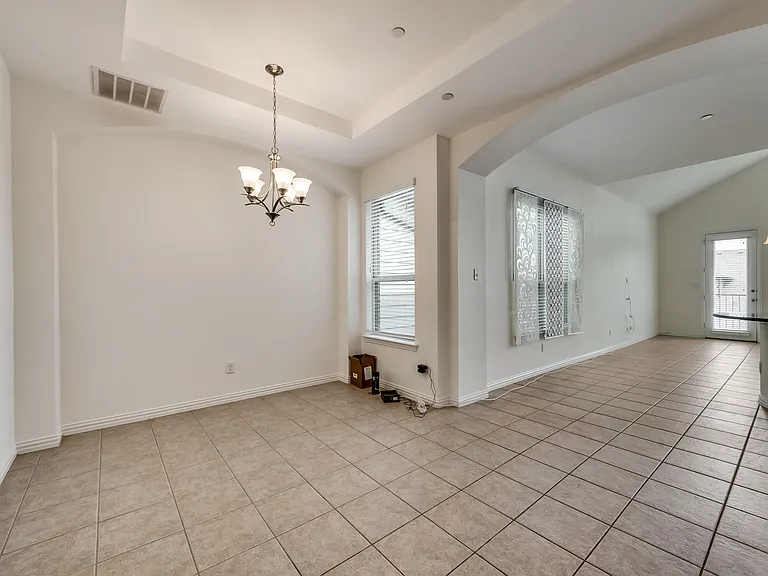 1930 Loma Alta Dr — Photo 8
