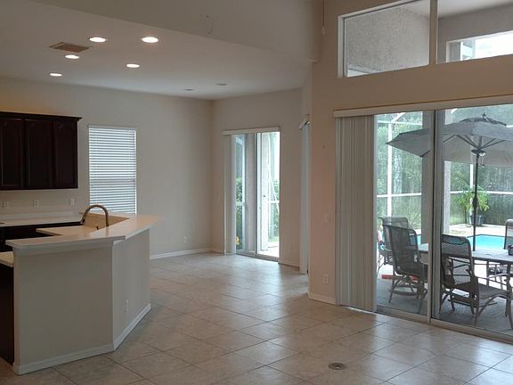 2nd image of 10124 Deercliff Dr