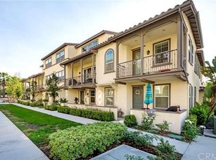 912 N Acacia Ct UNIT D, Azusa, CA 91702