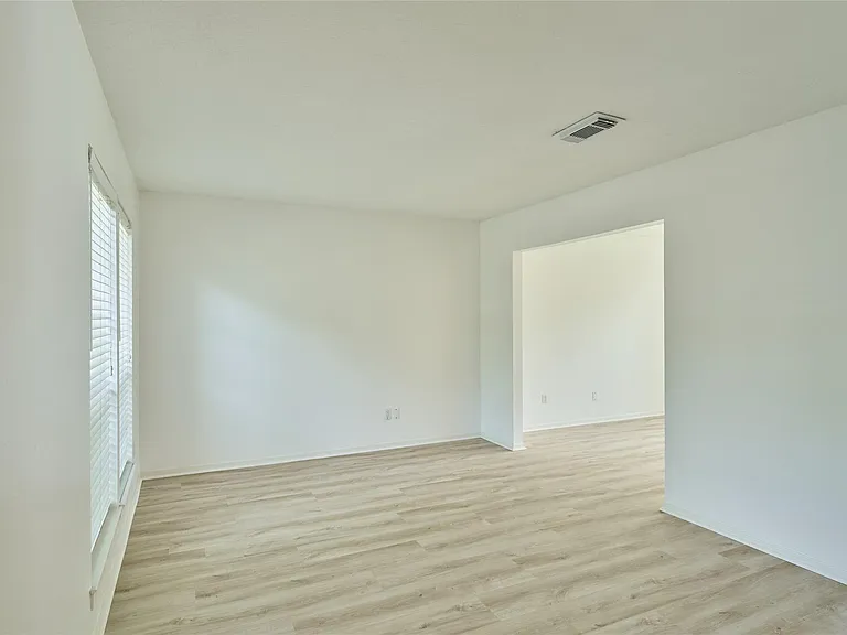 188 N Golden Arrow Cir — Photo 6