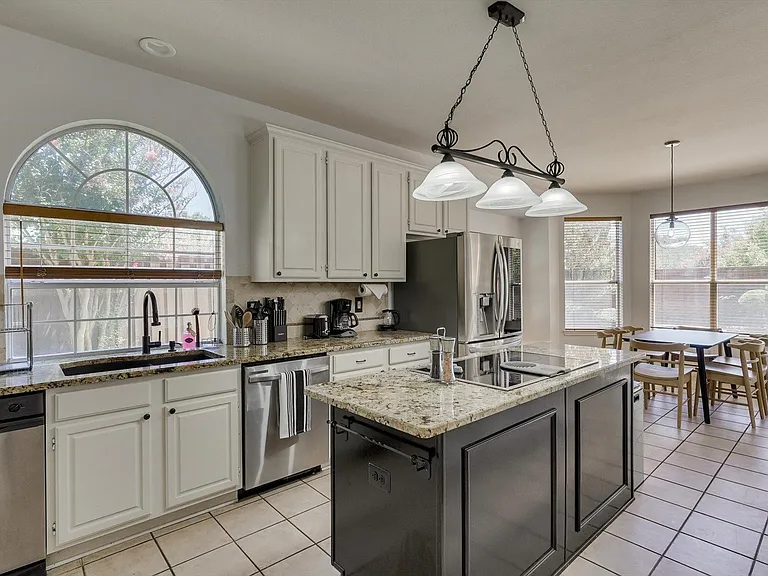 2800 Cherry Spring Ct — Photo 3