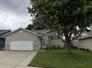 4913 S Dunlap Ct, Sioux Falls, SD 57106