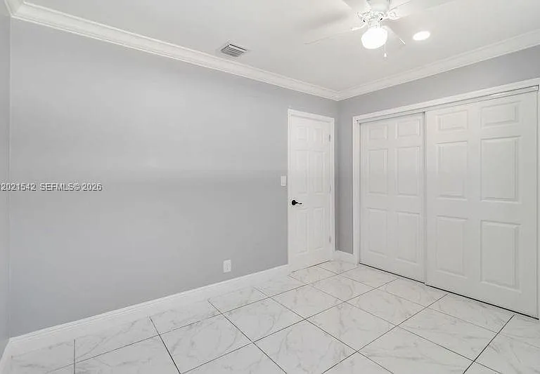 913 SW 49th Ave — Photo 17