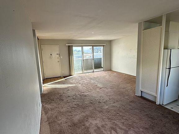 4th image of 472-480 Lincoln Cir #6