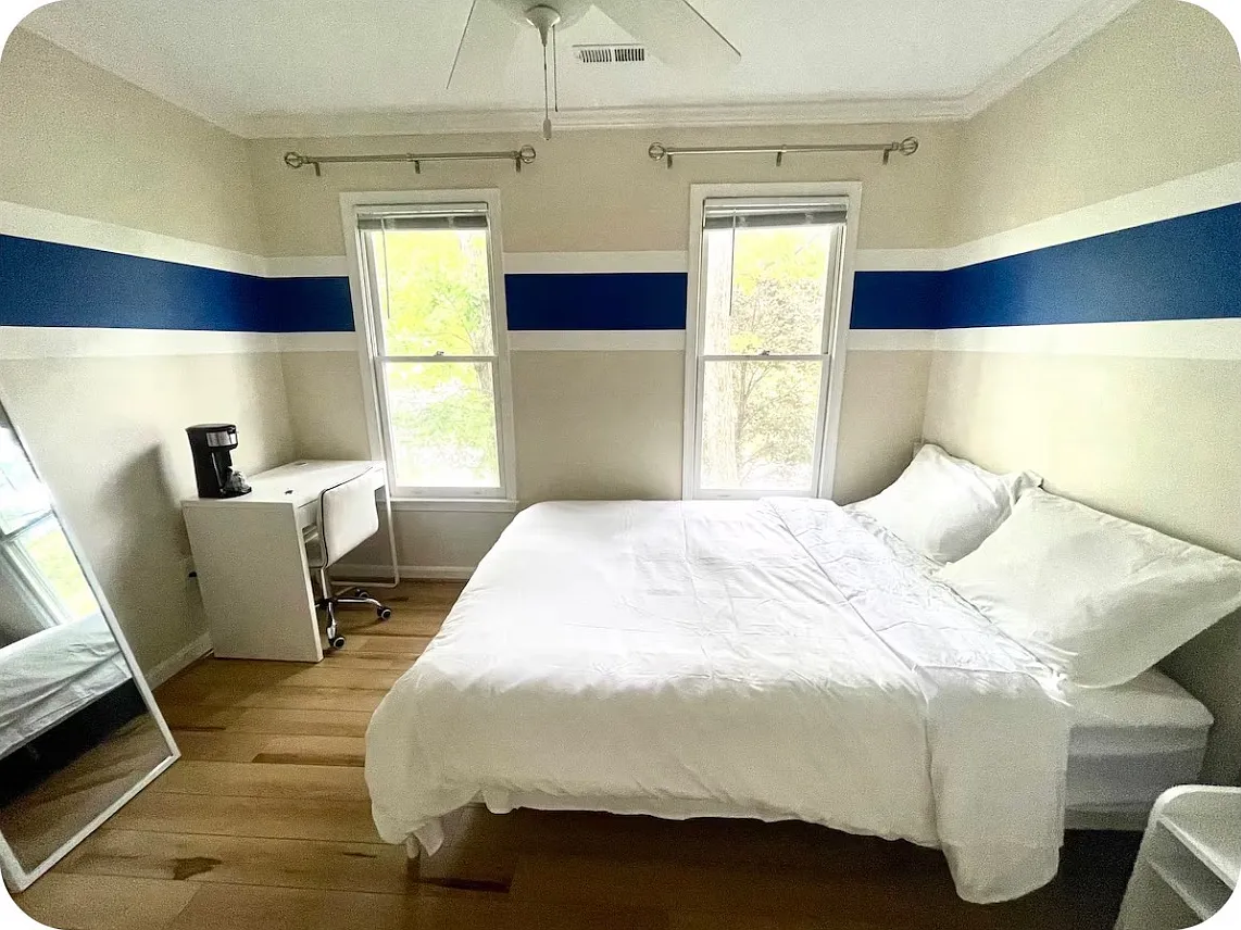 1 bed, 2600 sqft, $750 — Photo 1
