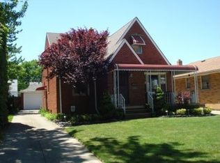 4613 Yorkshire Rd, Parma, OH 44134