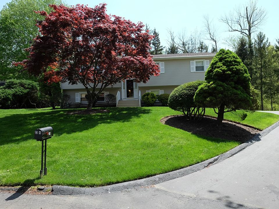 1st image of 24 TERMAKAY Drive