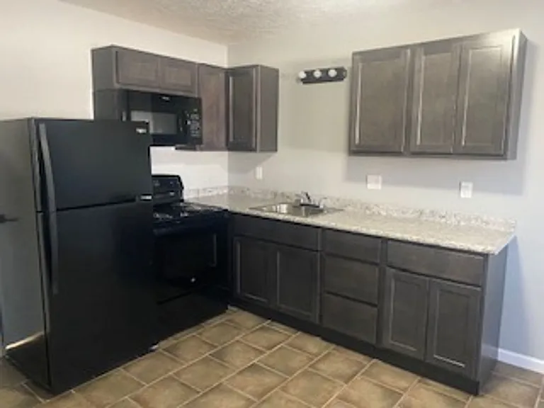 1736 Hitching Post Ln — Photo 39