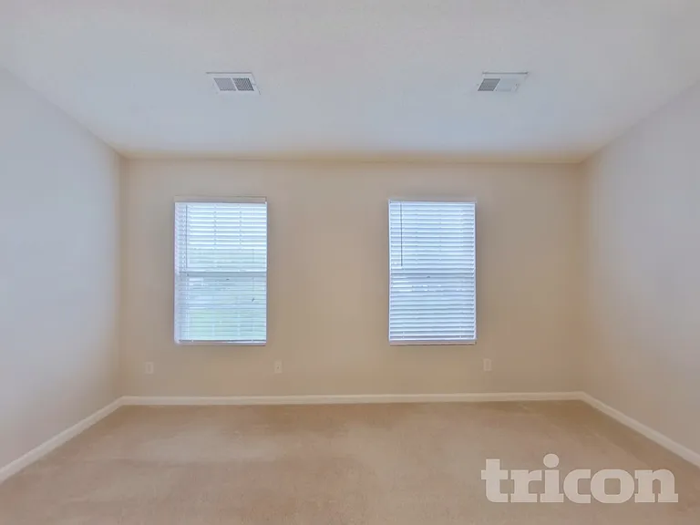 5862 Mahogany Pl SW — Photo 8