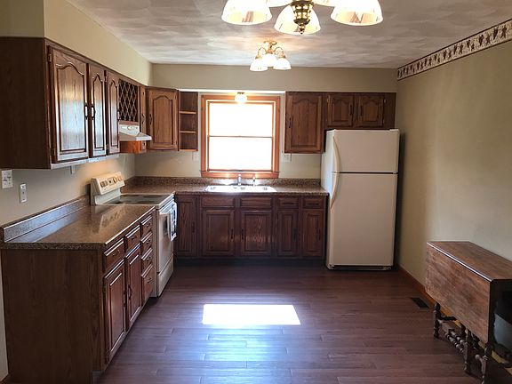 4th image of 3165 E State Road 54