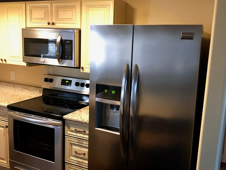 408 N Topsail Dr — Photo 6
