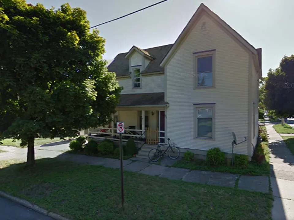 100 N 6th St