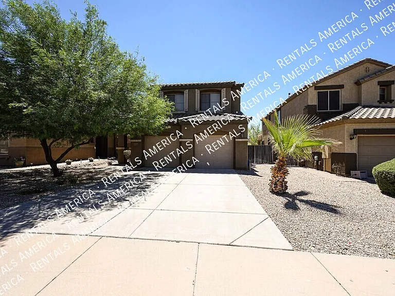 16869 S 30th Ave — Photo 1