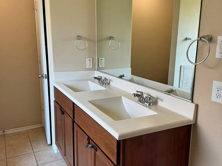 2808 Houston Wood Dr — Photo 5