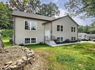 102 Osborne Ave, Peekskill, NY 10566
