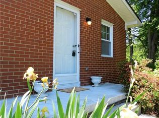 920 Cocoa Dr, Greensboro, NC 27406