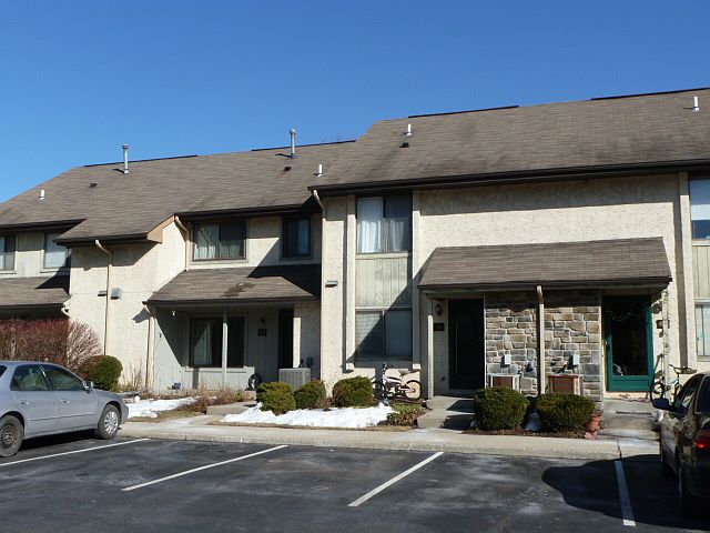 2nd image of 91 Hampshire Dr