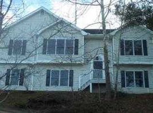 434 Springfield Dr, Woodstock, GA 30188