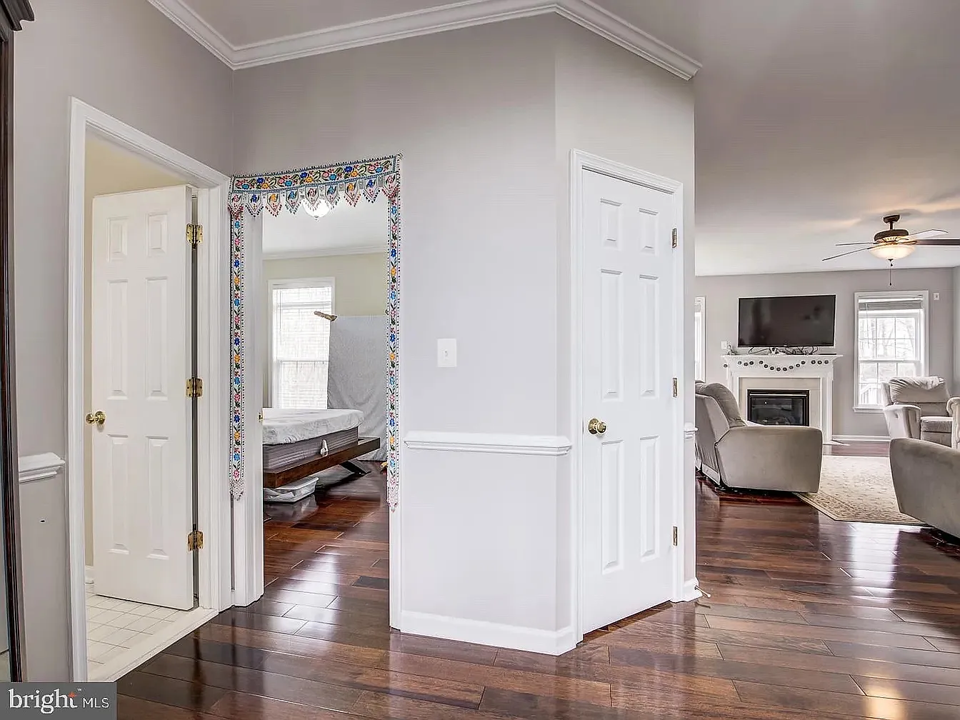 1 bed, 4961 sqft, $900 — Photo 4