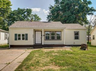 1520 E North St, Springfield, MO 65803