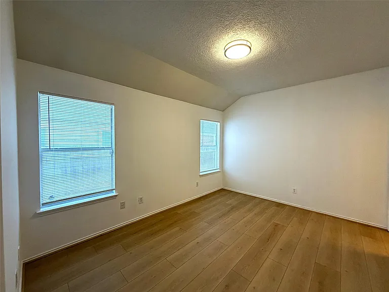 4719 Cypress Dawn Ln — Photo 14