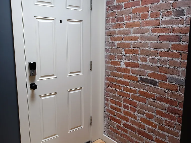 2306 Glenarm Pl #202 — Photo 6