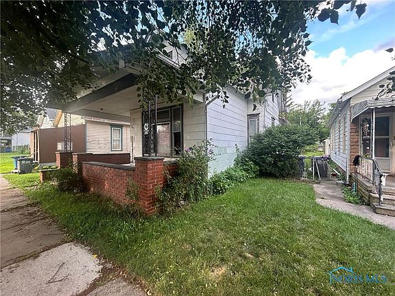 2nd image of 245 Langdon St