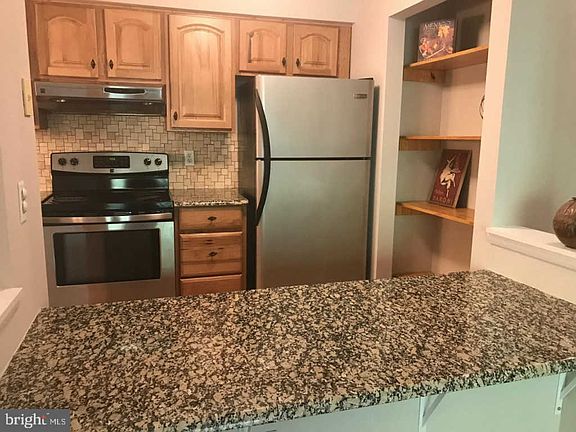 2nd image of 3503 Wedgewood Ct APT E