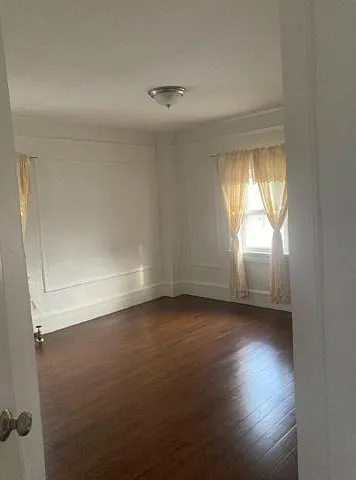 Bay 28 St